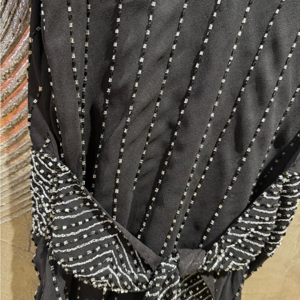 Adrianna Papell Black v neck blouse  with Silver Accents beads - Picture 6 of 6